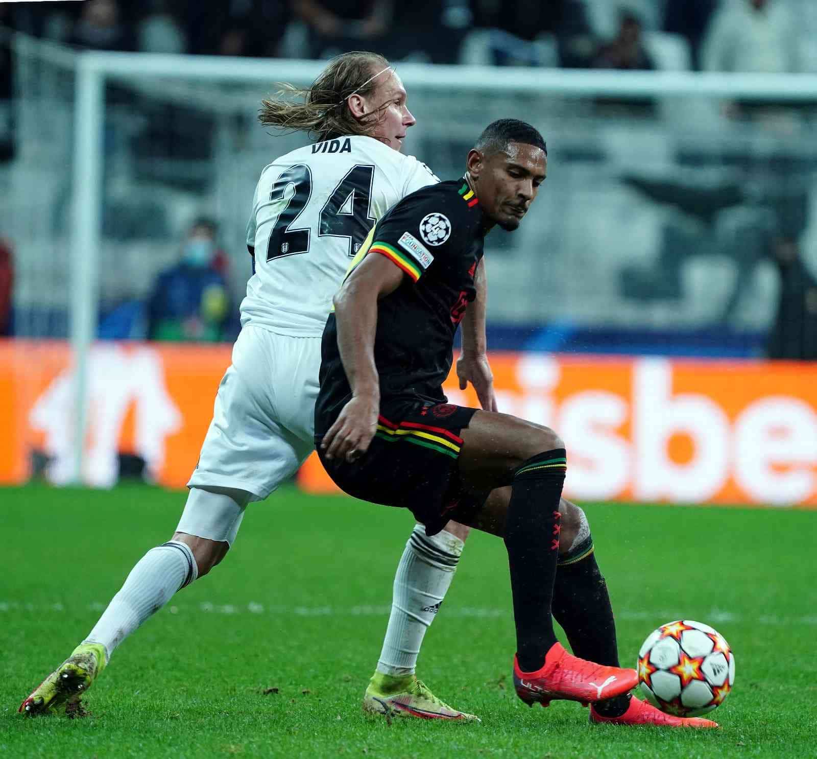 UEFA Şampiyonlar Ligi: Beşiktaş: 1 – Ajax: 2 (Maç sonucu)