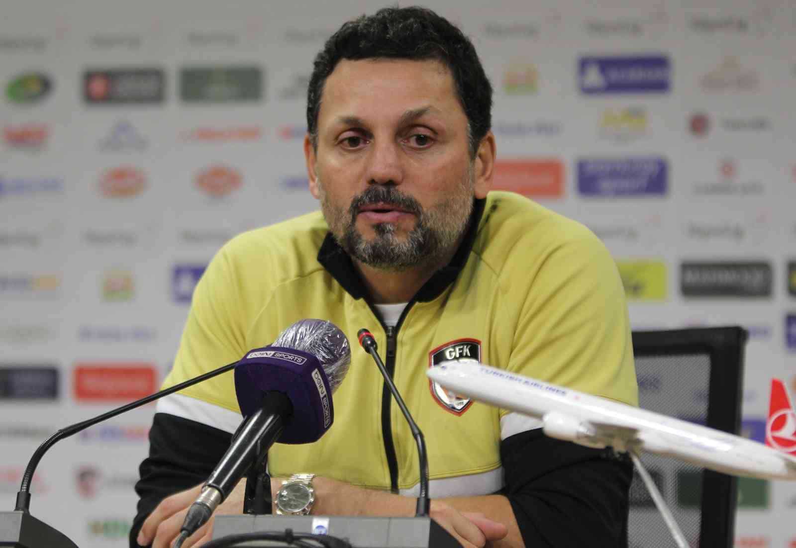 Erol Bulut: “Maç bitti dediler içeri girdik, tekrar başlayacak dediler sahaya çıktık”