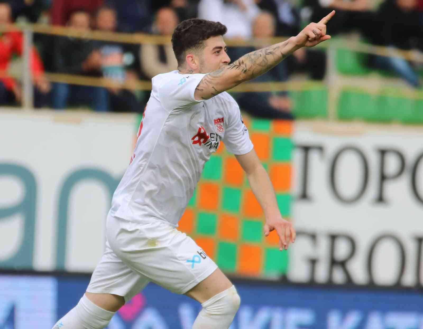 Kerem Atakan, Süper Lig’deki ilk golünü Alanya’ya attı
