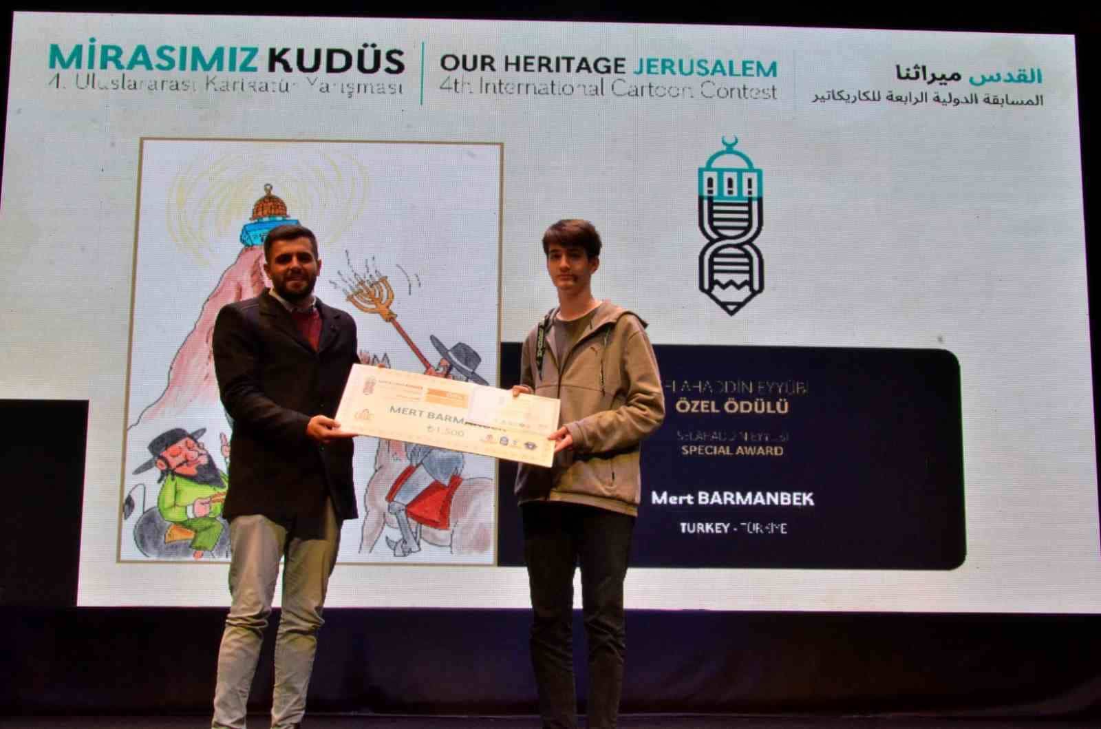 Uluslararası karikatür yarışmasından E-Gençlik’e ödül