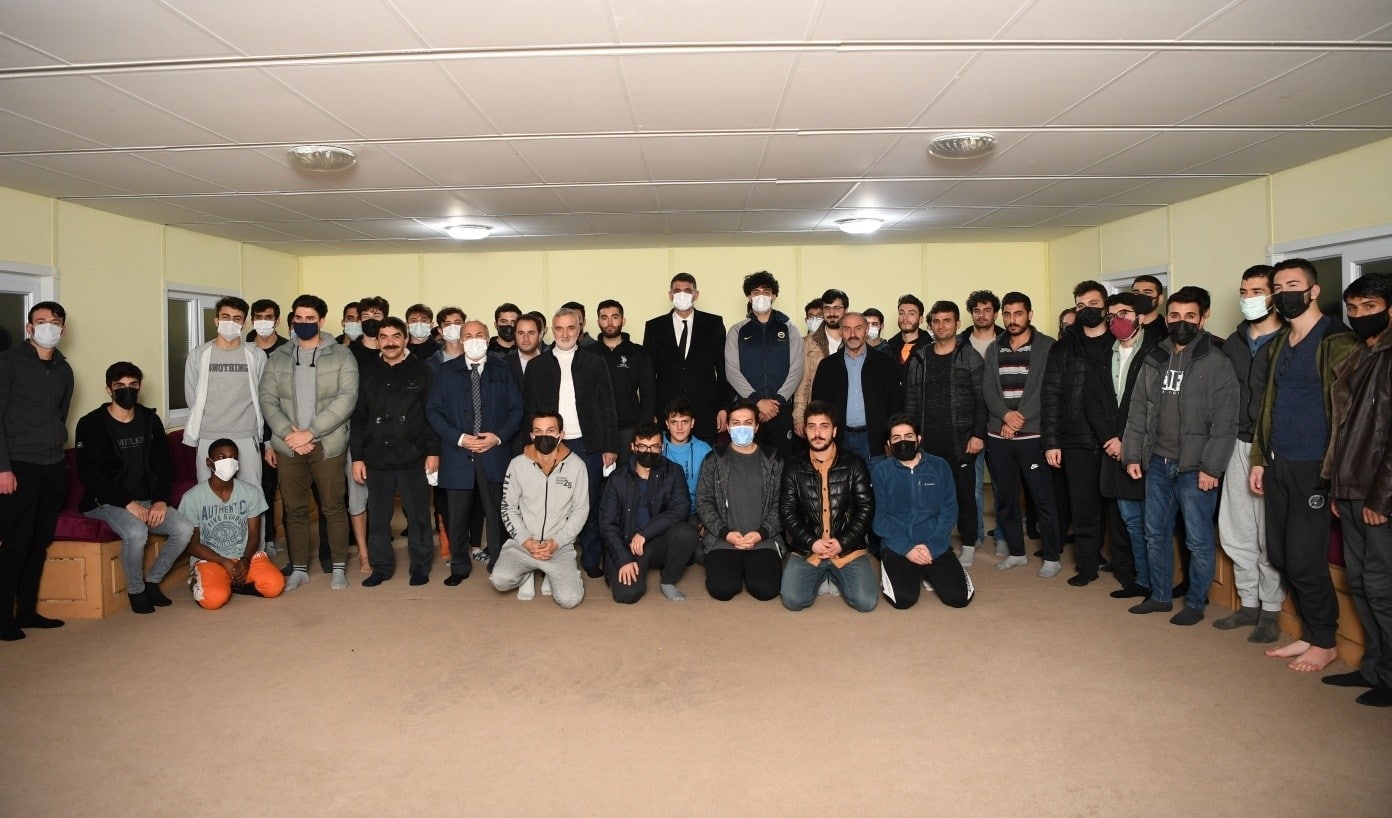 Başkan Kocaman’dan öğrenci yurduna ziyaret