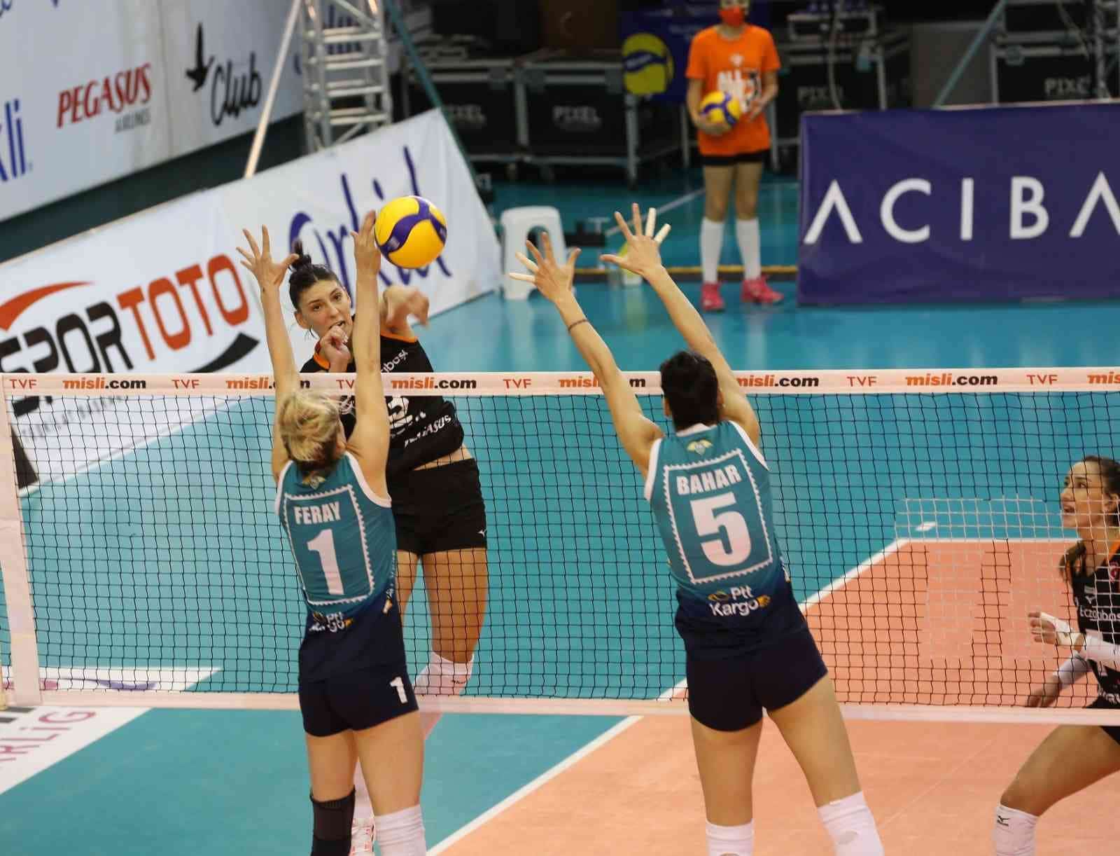 Eczacıbaşı Dynavit, PTT’yi 3-0’la geçti