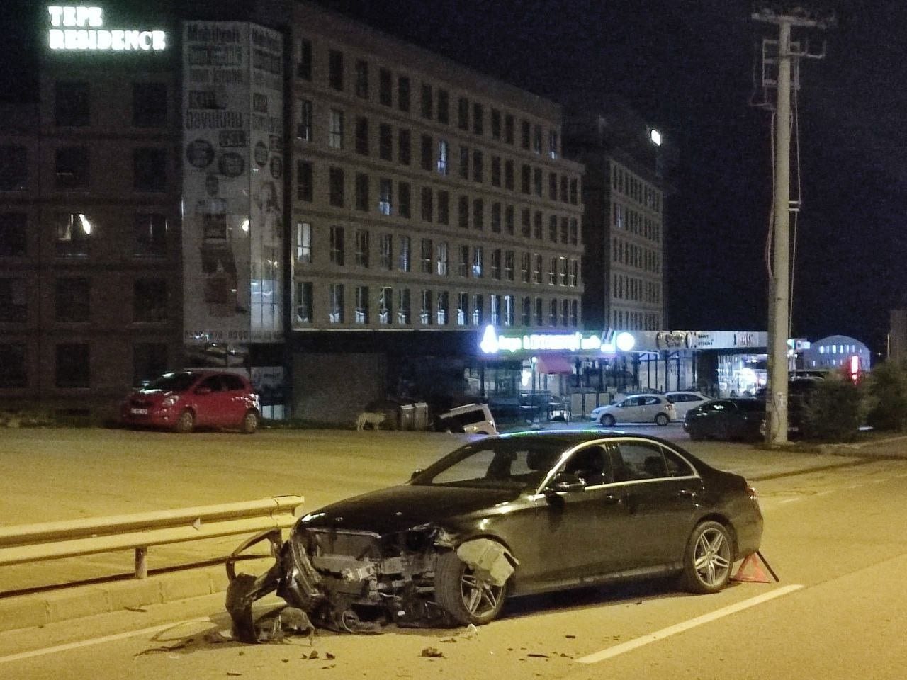 İki otomobil çarpıştı: 1 yaralı