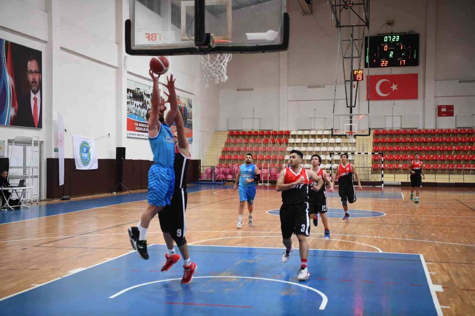 ÇESK, İzmitsporu’u 77 – 46’lık skorla mağlup etti
