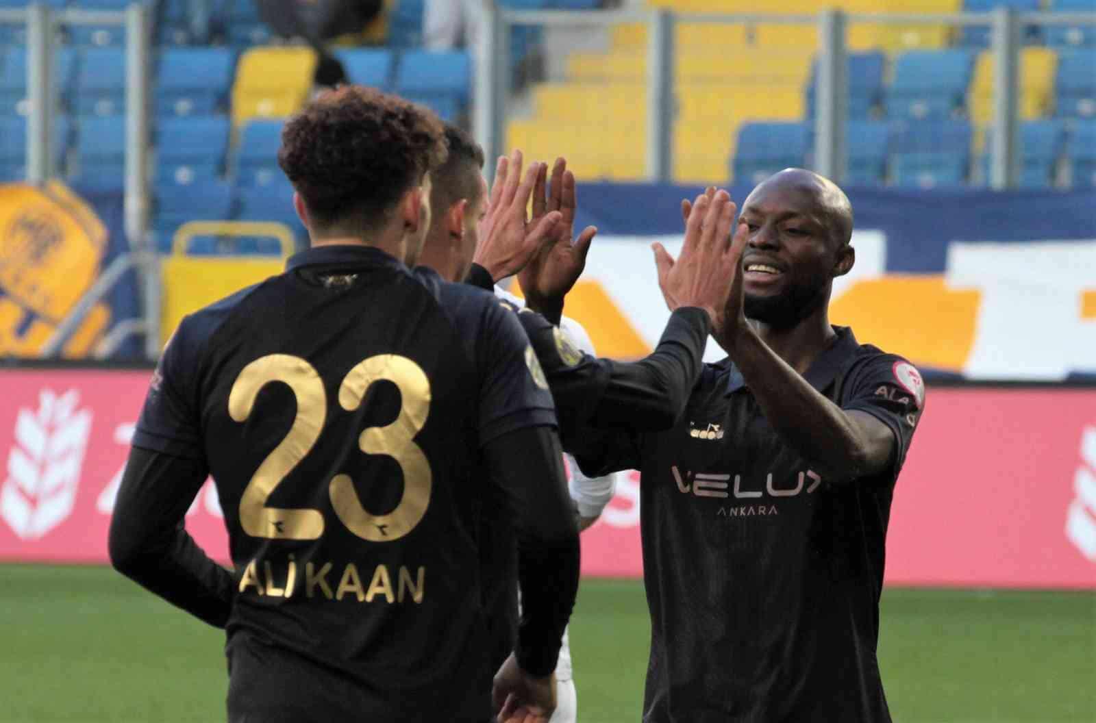 Ziraat Türkiye Kupası: MKE Ankaragücü: 3 – Nazilli Belediyespor: 0
