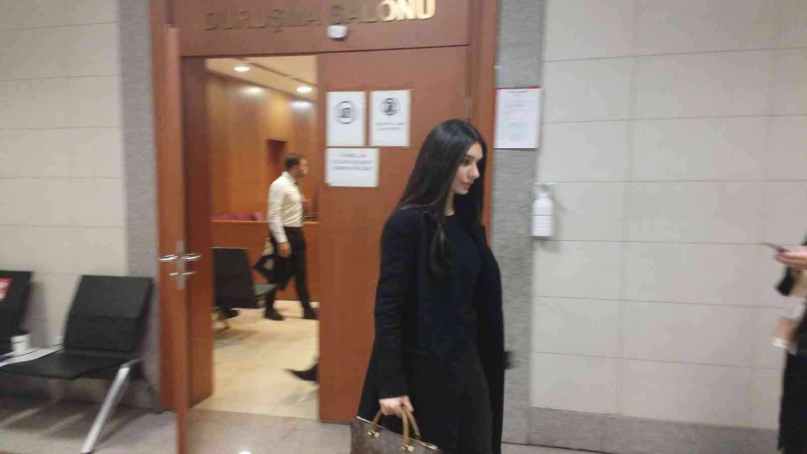 Burcu Kıratlı’nın dolandırılma davasında eşi Sinan Akçıl tanıklık yaptı