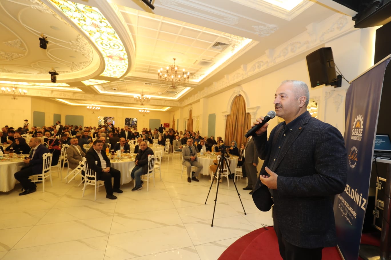 Başkan Büyükgöz Mesai Arkadaşlarını İftarda Ağırladı