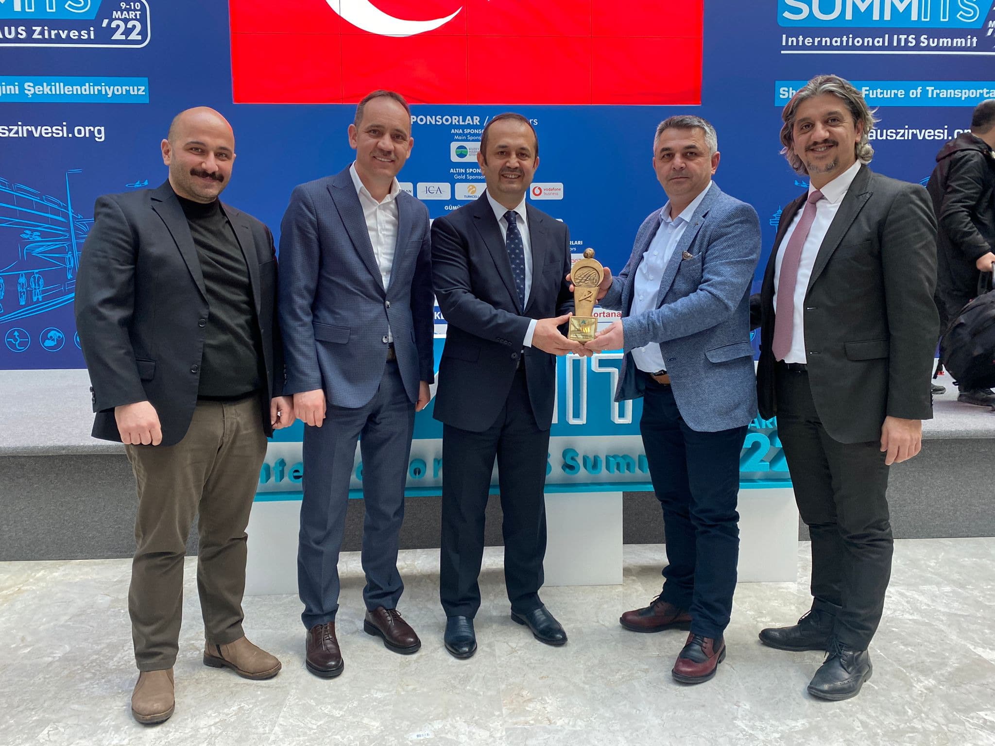 Büyükşehir’e İki Yılda İki Ulaşım Ödülü