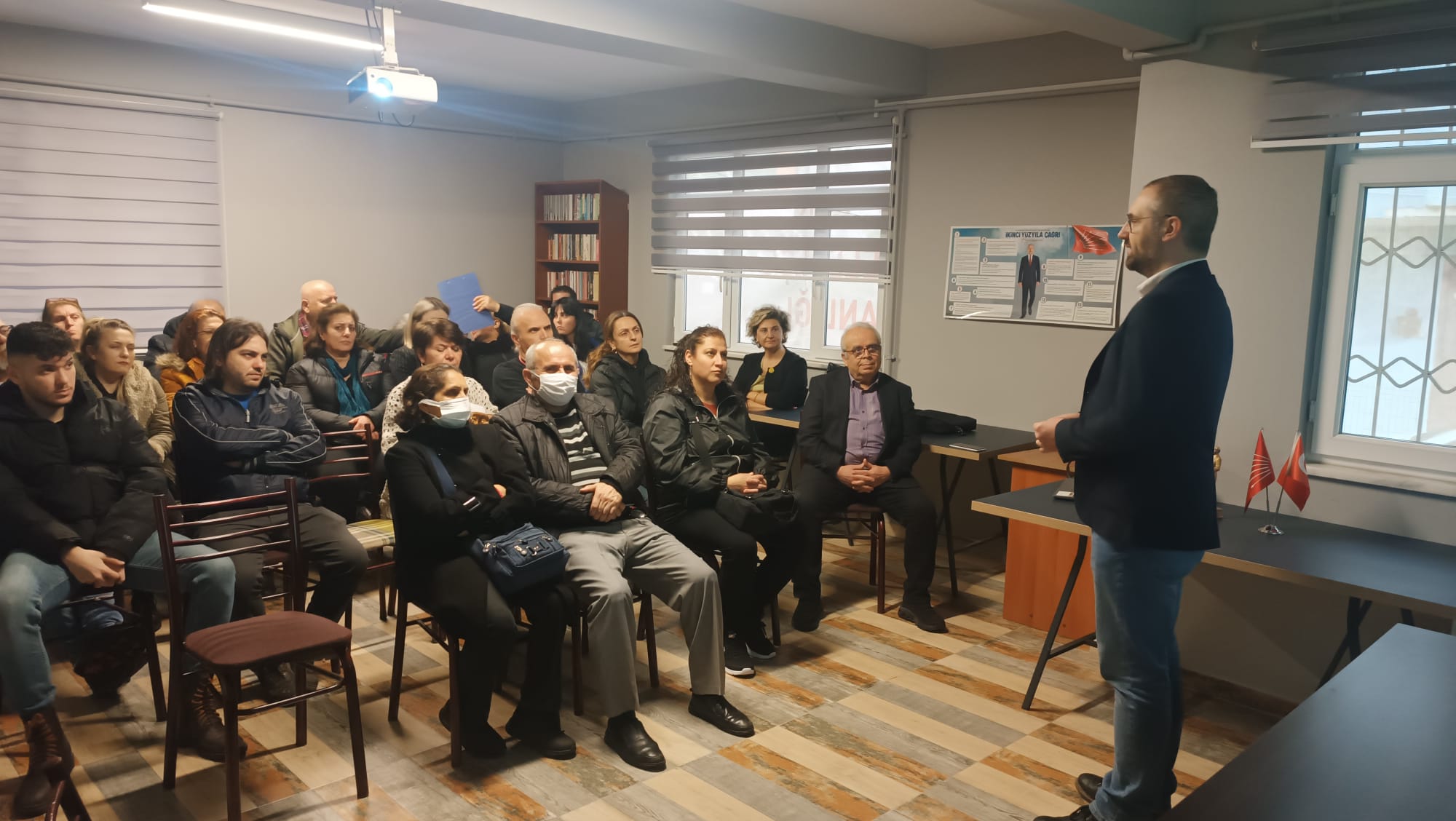 CHP Kocaeli Seçim Eğitimlerine Başladı CHP Kocaeli Seçim Eğitimlerine Başladı