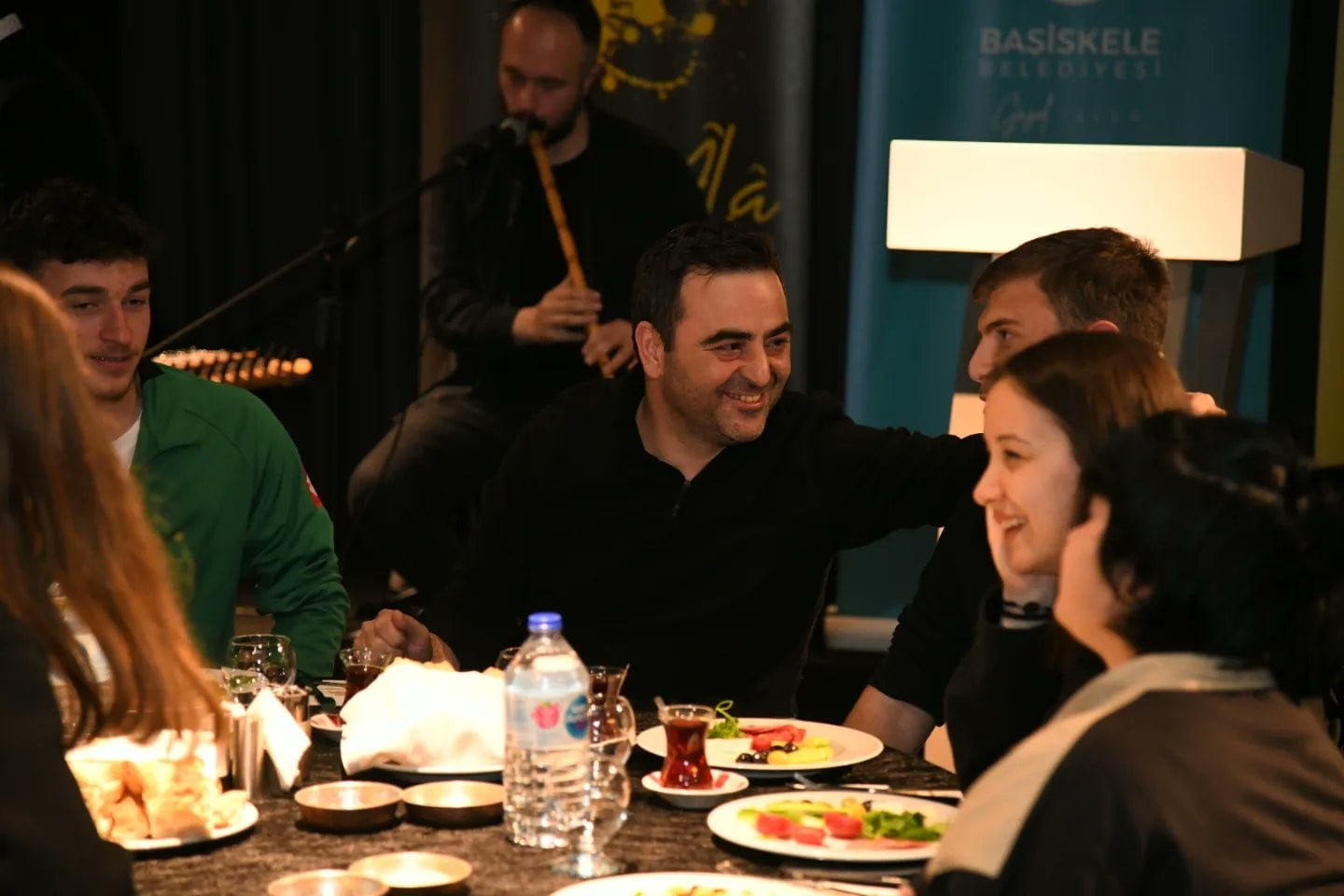 Gençler sahurda buluştu