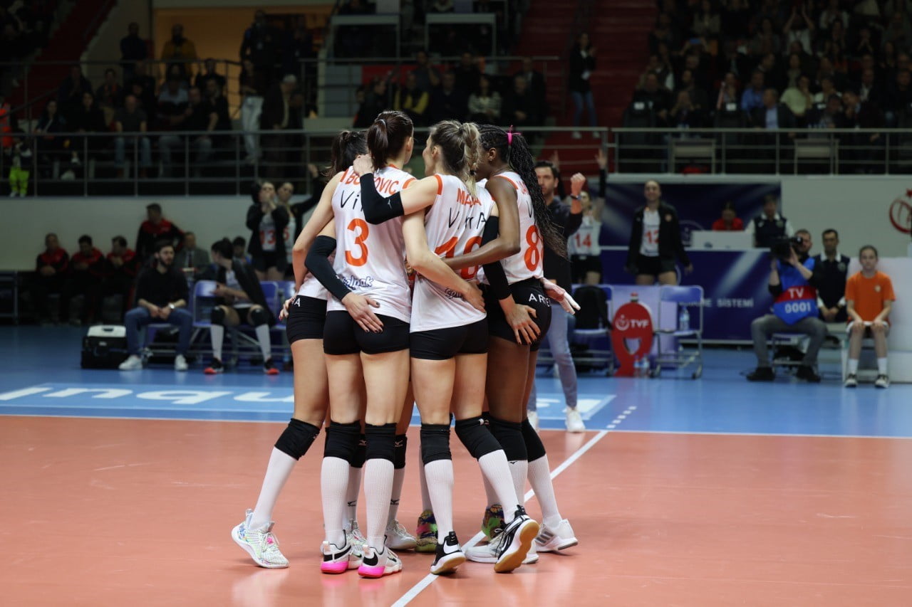 Eczacıbaşı Dynavit, CEV Şampiyonlar Ligi’nde finalde