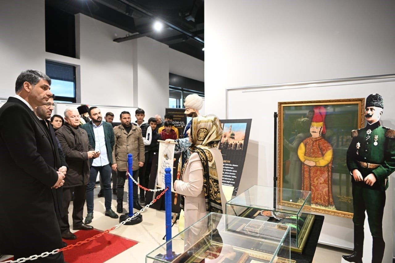 Kartepe’de kutsal emanetler sergisi ilgi görüyor