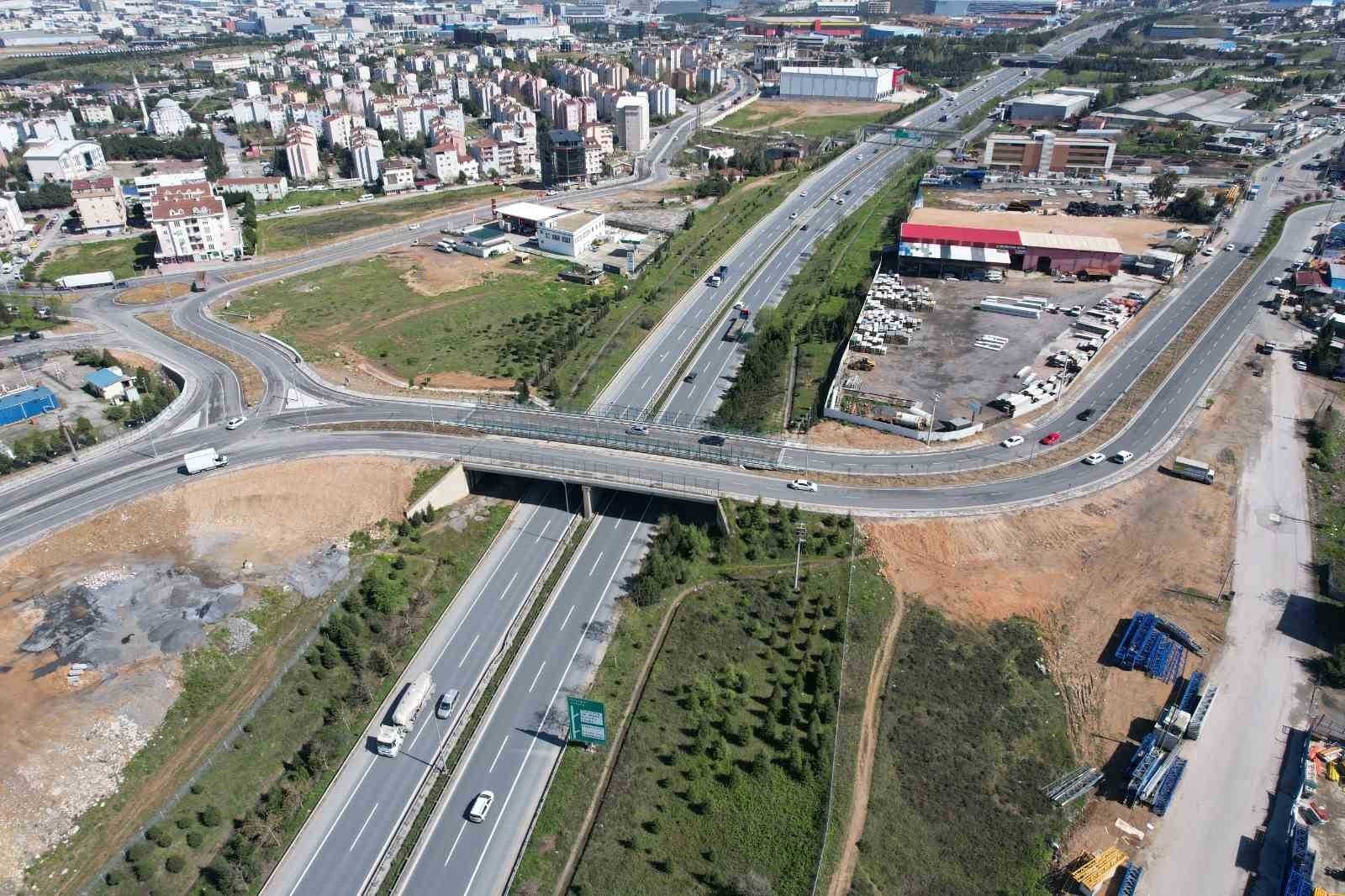Çayırova Turgut Özal Köprüsü’nde trafik sorunu çözüldü