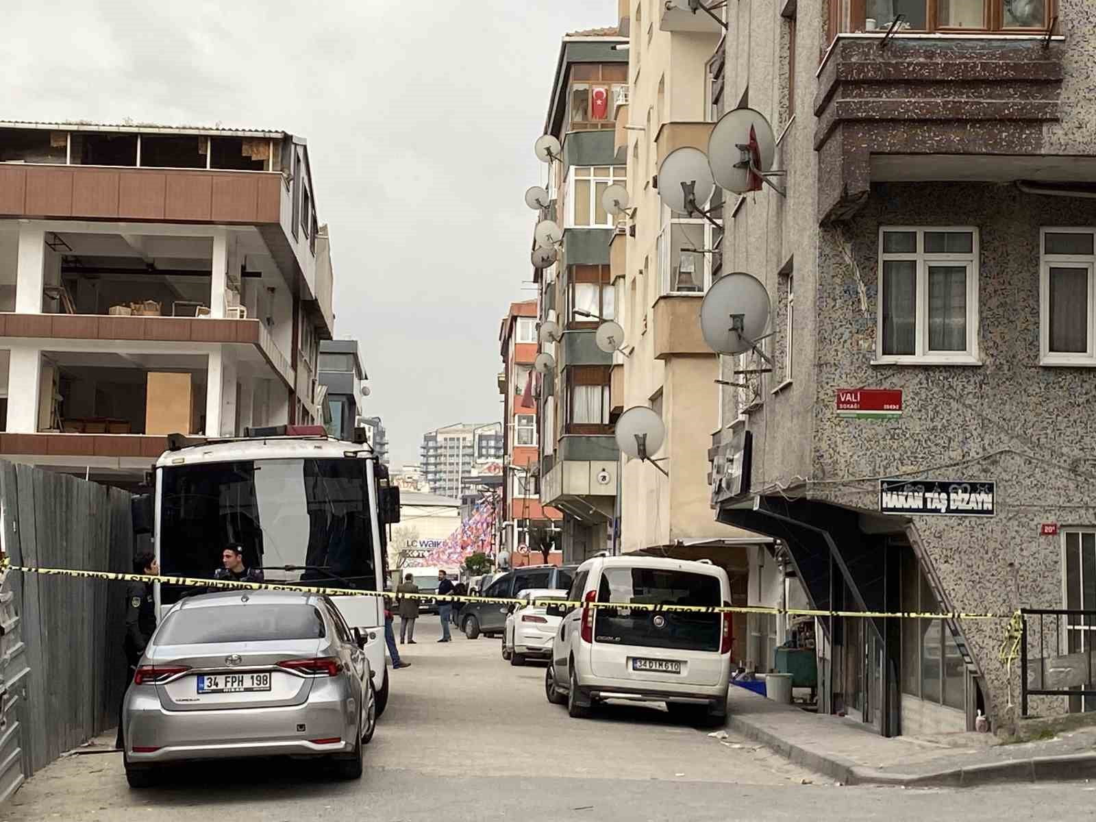 Güngören’de komşular arasında yaşanan ’gürültü’ kavgasında ortalık karıştı