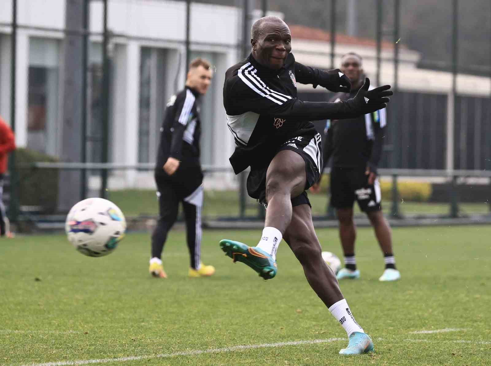 Beşiktaş, Ümraniyespor maçı hazırlıklarına başladı
