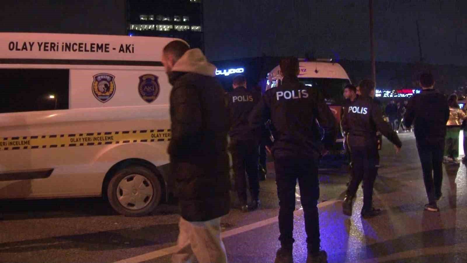 Ümraniye’de kontrolden çıkan motosikletin sürücüsü hayatını kaybetti