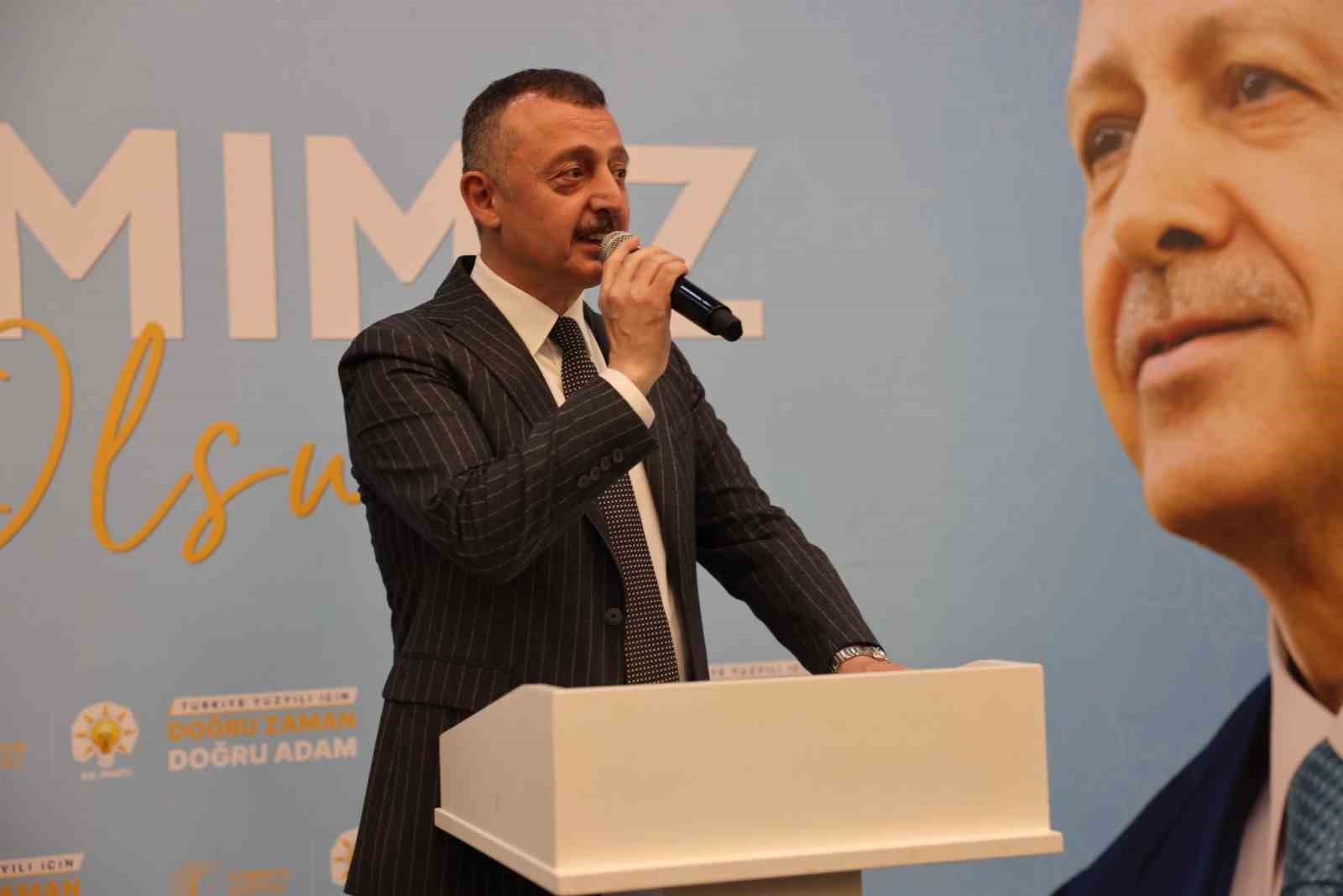 Başkan Büyükakın: “İlk turda yüzde 54 alacağız, Togg’una iddiaya girmeye hazır mısınız”