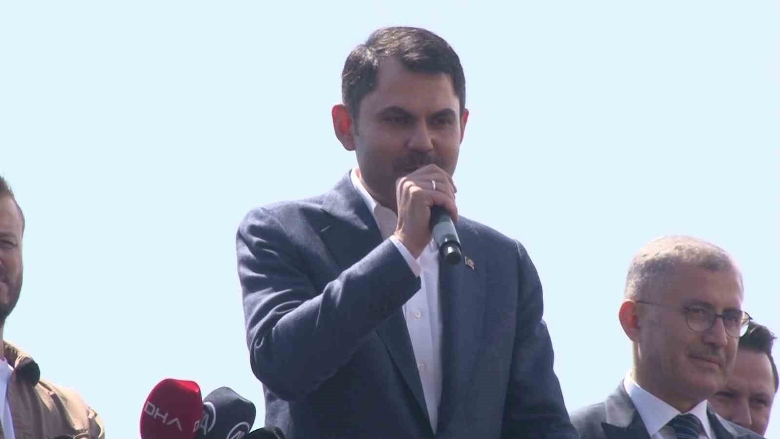 Bakan Kurum, “Bu meydanda 14 Mayıs zaferini görüyorum”