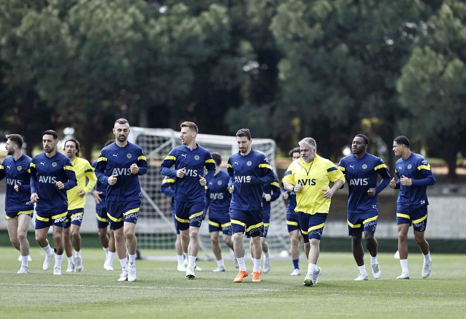 Fenerbahçe, İstanbulspor maçı hazırlıklarını sürdürdü