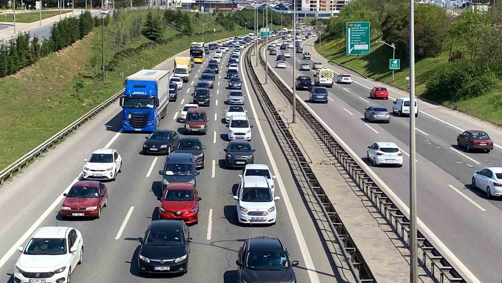 İstanbul Anadolu Yakası’nda trafik yoğunluğu yüzde 70’e ulaştı