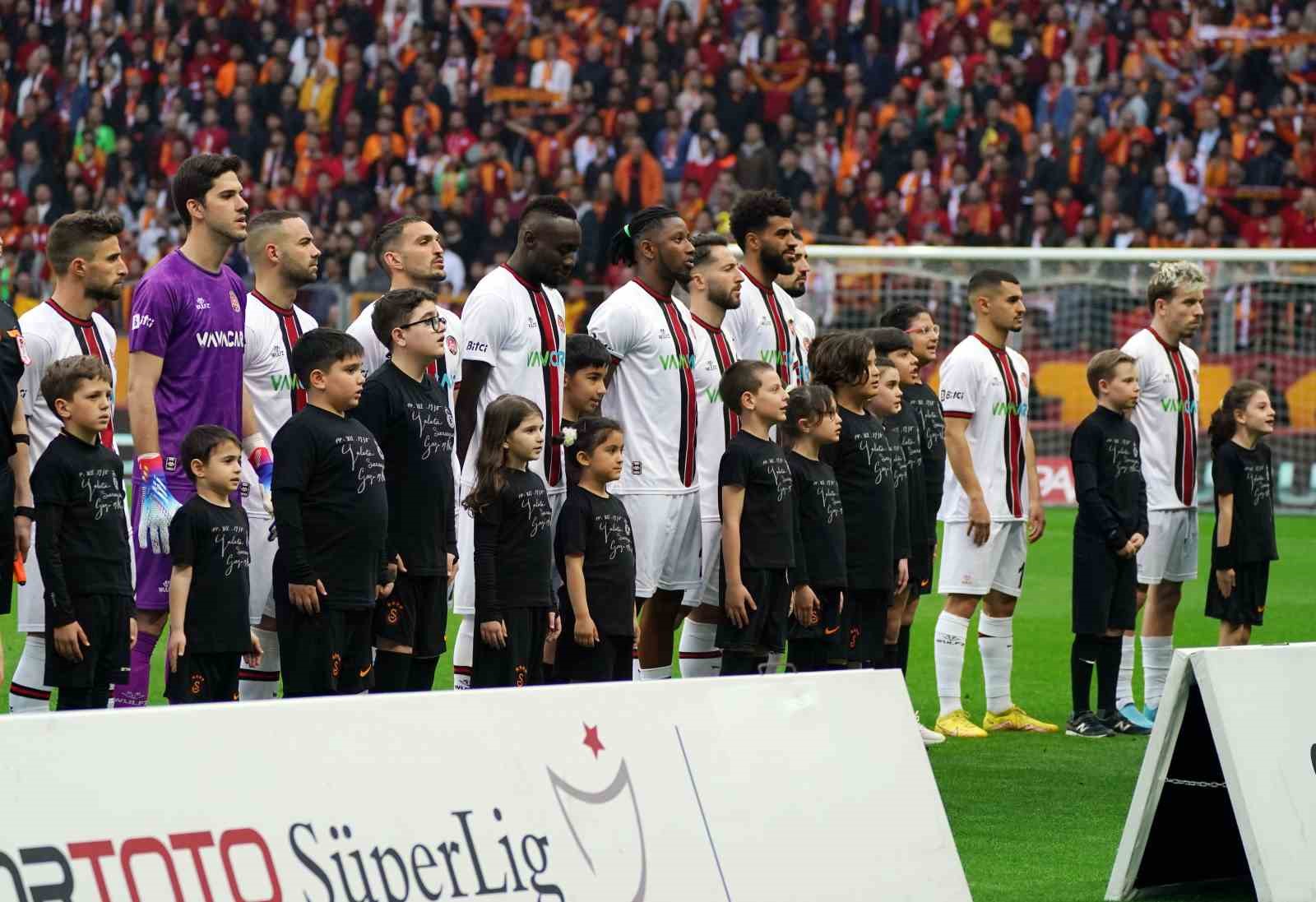Andrea Pirlo’dan Galatasaray karşısında kadroda tek değişiklik