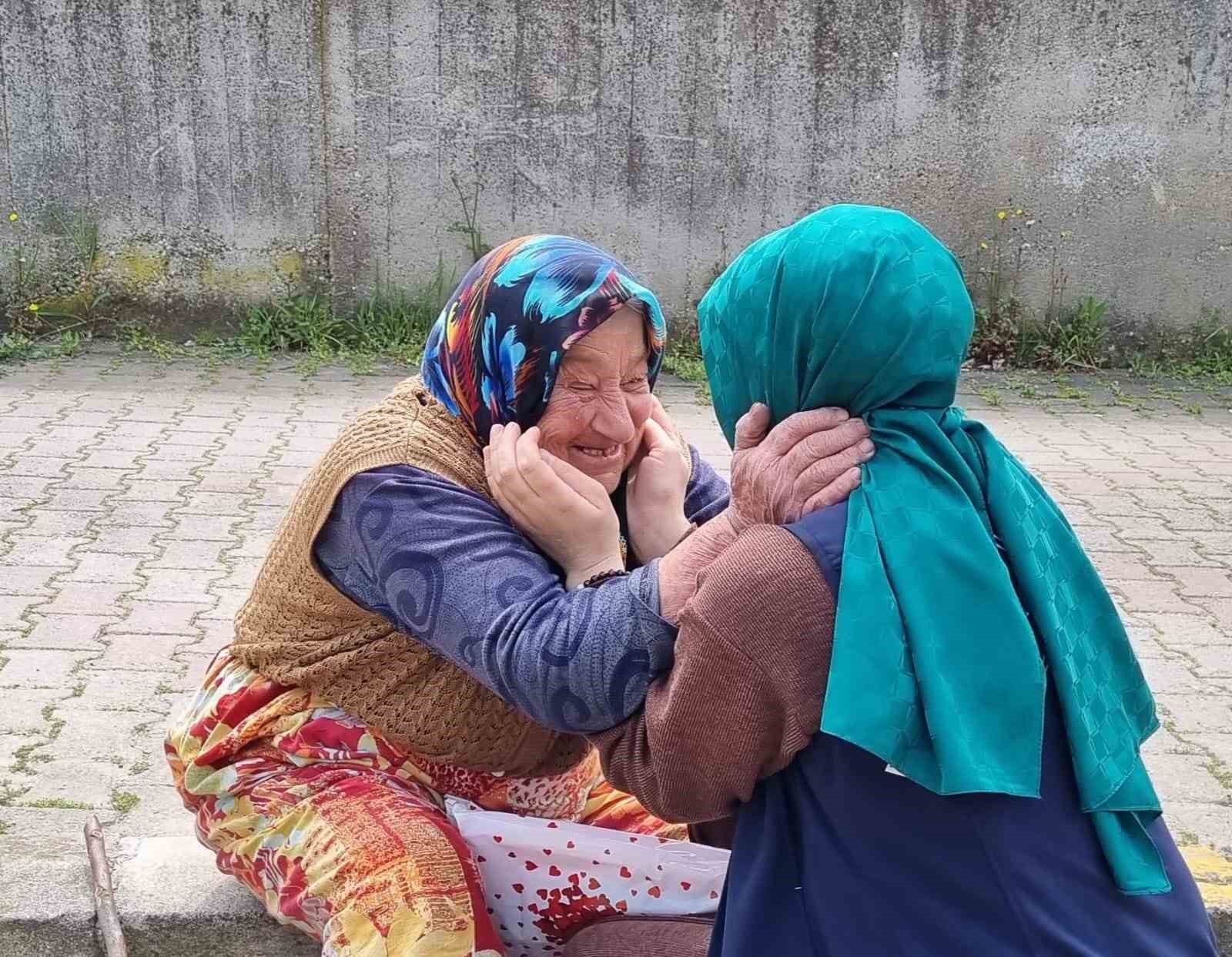 Kartepe’nin çınarları bayramda unutulmadı