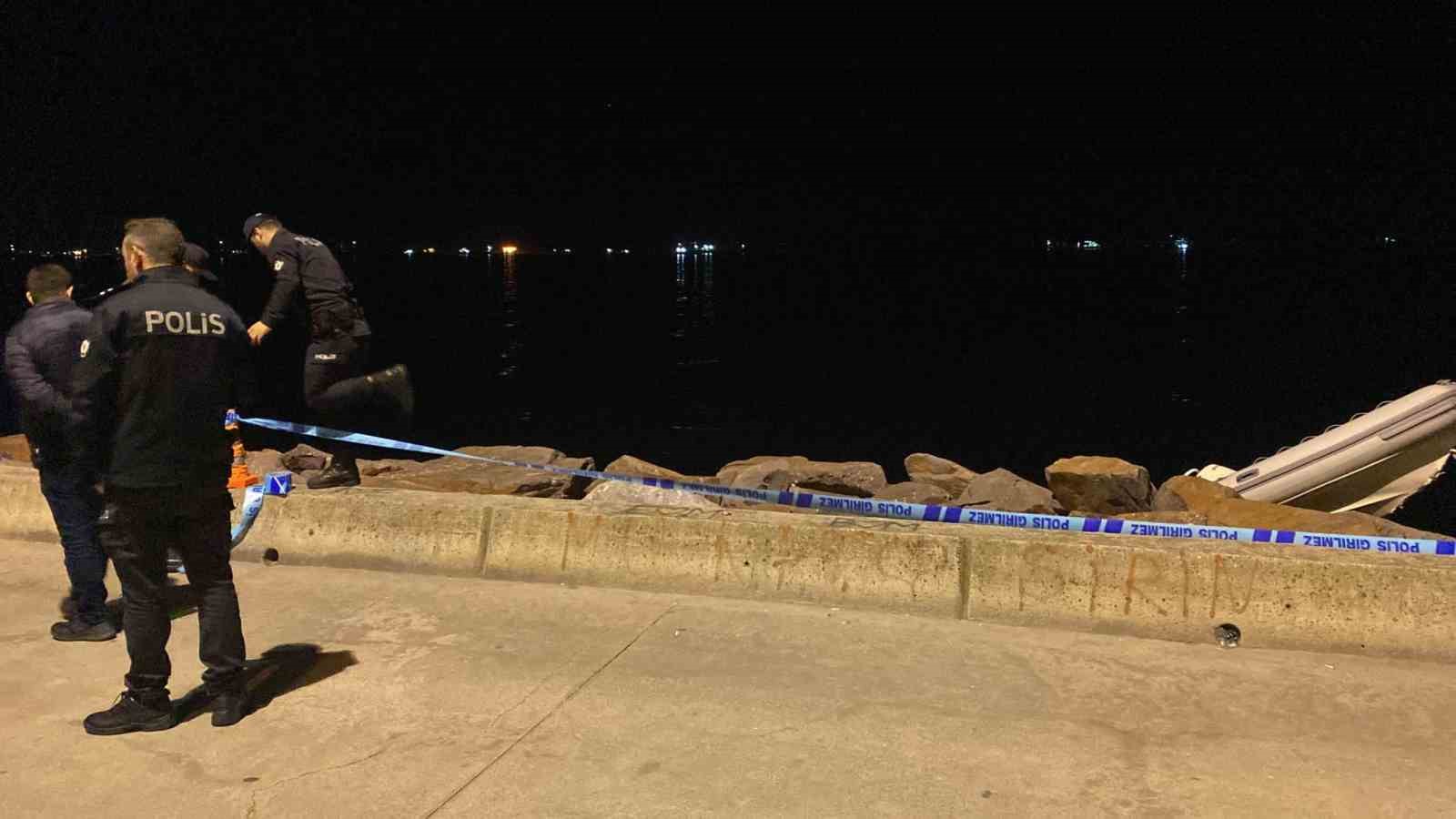 Kartal’da kontrolden çıkan bot kıyıya böyle vurdu: 1 kişi denizde kayboldu