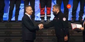 ESAY’a Üstün Fedakarlık Madalyası ve Nişanı
