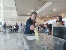 Ankara Esenboğa Havalimanı’nda oy verme işlemi devam ediyor