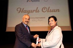 Balçık ve Pelitli’de hak sahiplerine tapuları teslim edildi