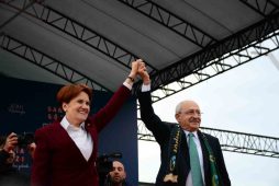 Kılıçdaroğlu ve Akşener Kocaeli’den hitap etti