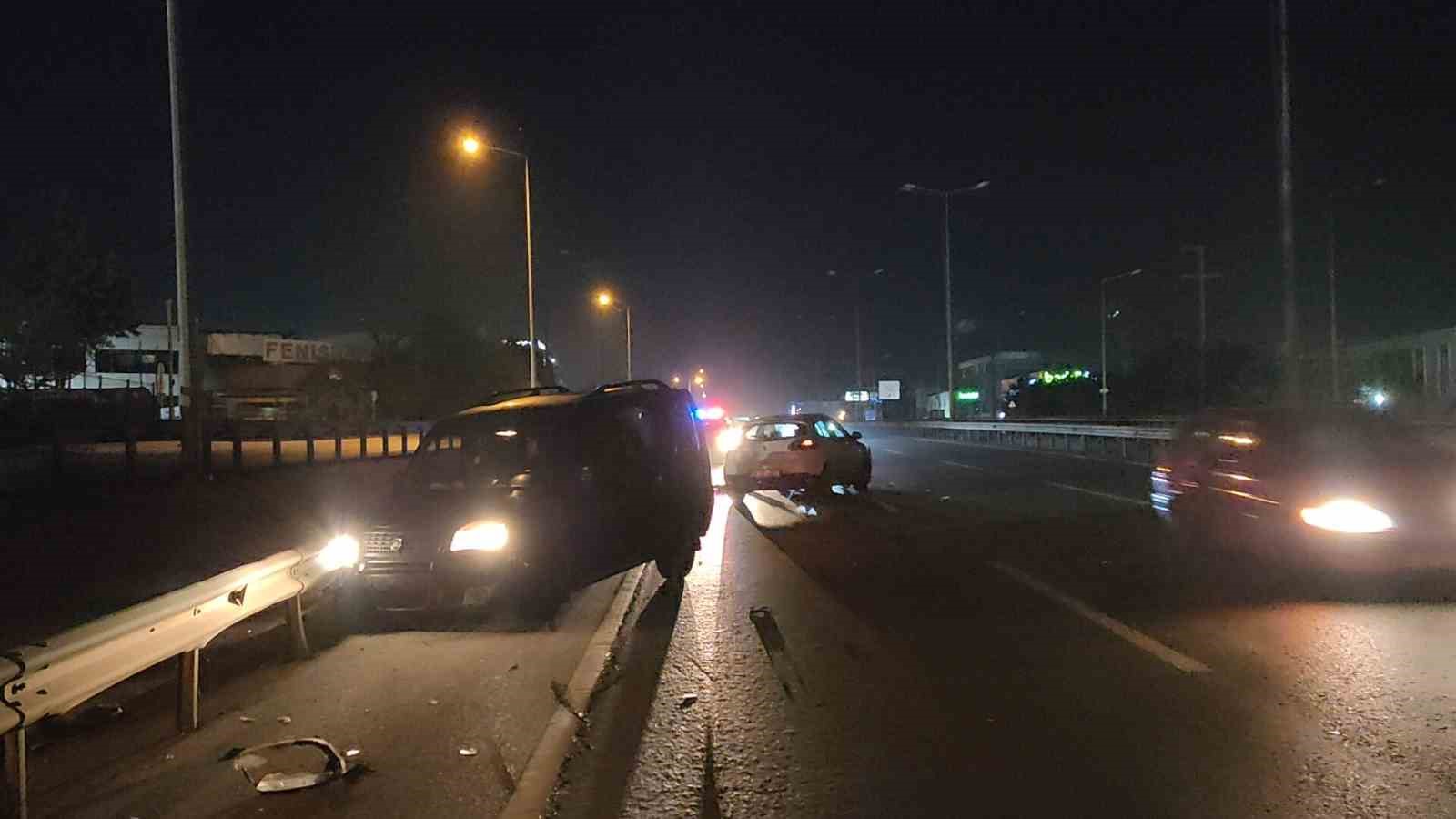 D-100’de otomobil, hafif ticari araca çarptı