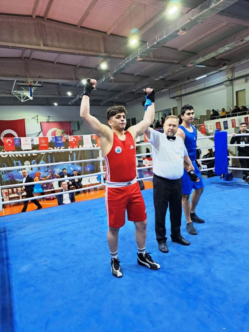 Dilovası Belediyespor'un Sporcusu Türkiye 3'üncüsü Oldu