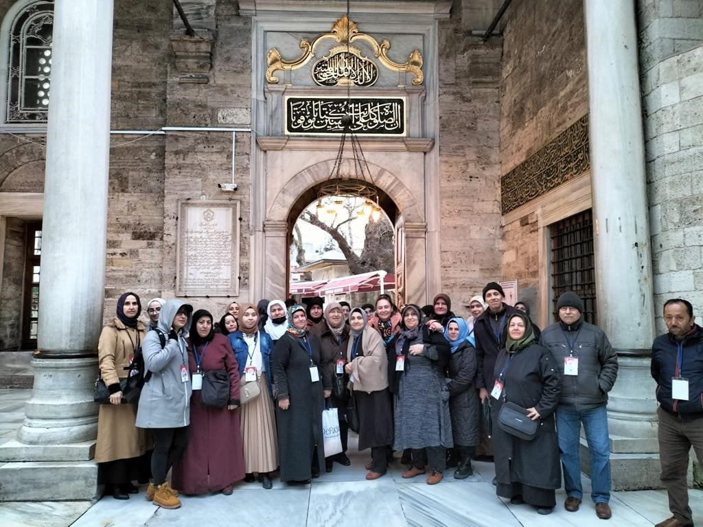 Derinceliler İstanbul'u Geziyor Derinceliler İstanbul'u Geziyor