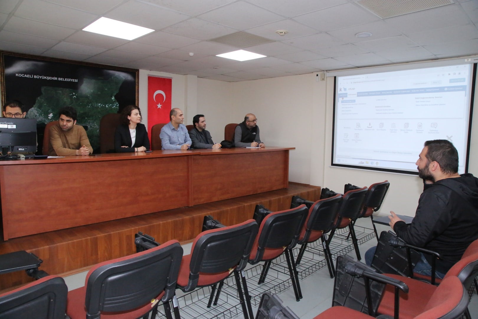 Kocaeli Büyükşehir, PMT makinesi alıyor