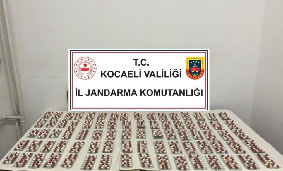 Kocaeli’de Bin 115 Sentetik Ecza Hap Ele Geçirildi