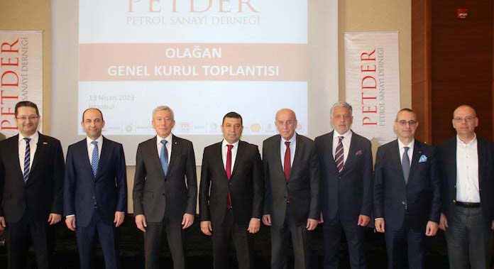 PETDER’de Ahmet Erdem yeni başkan PETDER’de Ahmet Erdem yeni başkan