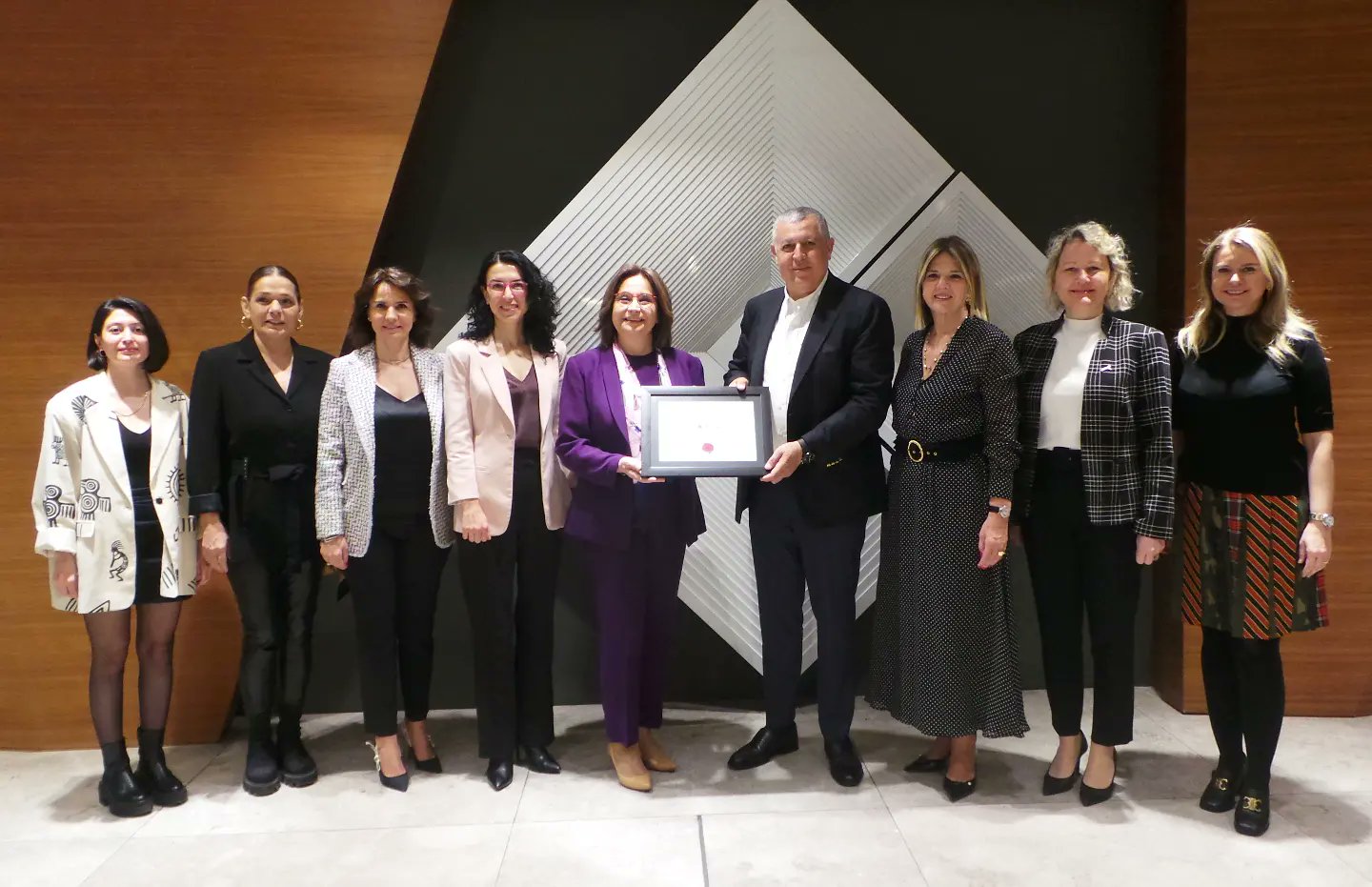 KAGİDER’den Kibar Holding’e ‘FEM’ sertifikası