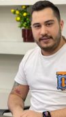 Fatih’te bir kişi evinin penceresinden kavgaya müdahalede bulunan polisin açtığı uyarı ateşiyle yüzünden yaralandı