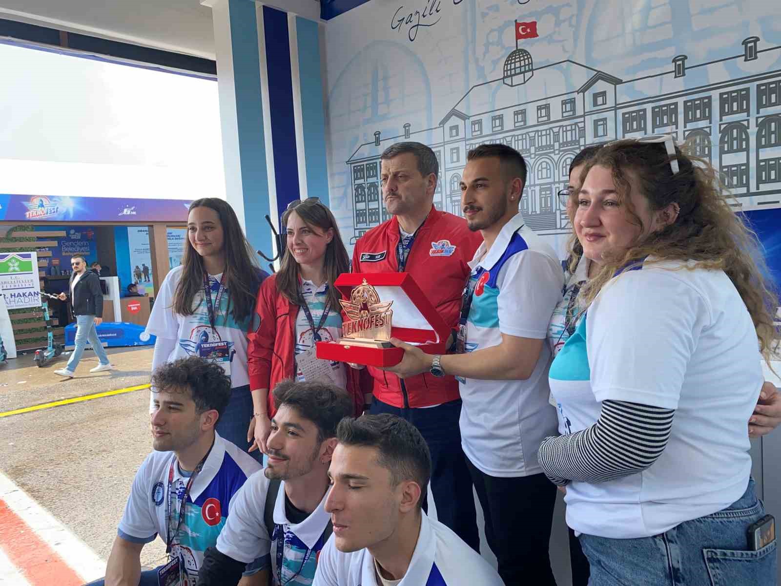 Gazi Üniversitesi öğrencileri TEKNOFEST’te