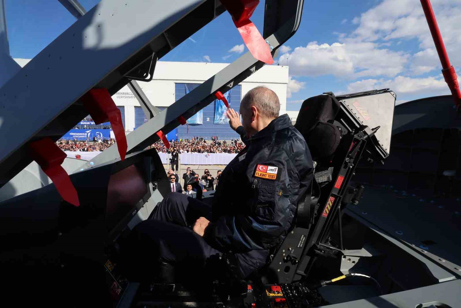 Cumhurbaşkanı Erdoğan: “Artık karada, denizde ve denizaltında, havada, uzayda her alanda varız”