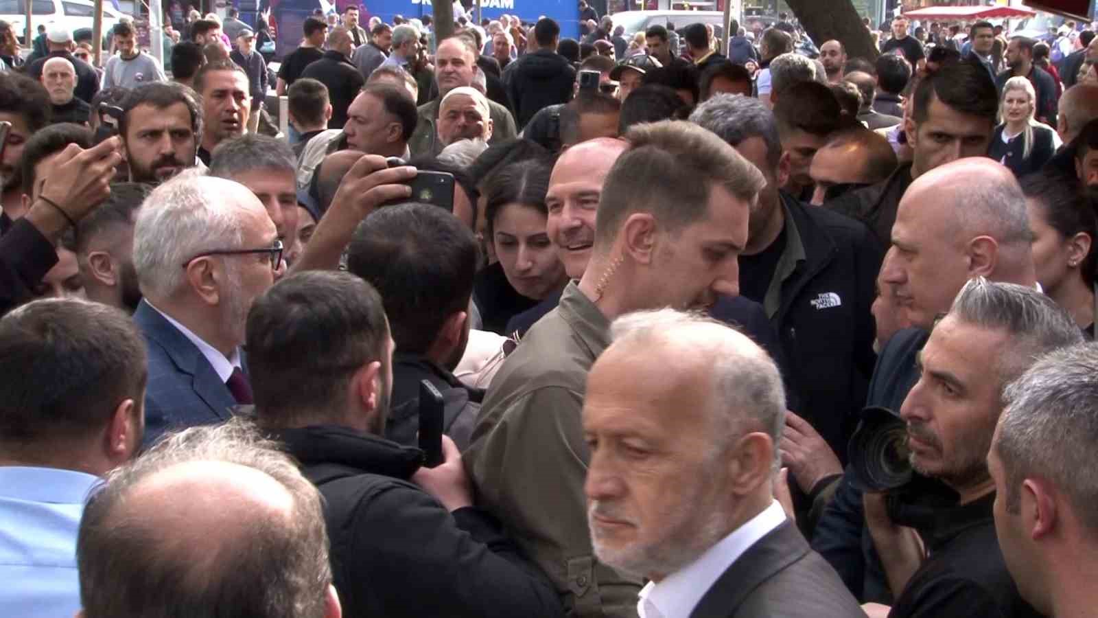 İçişleri Bakanı Süleyman Soylu, Kapalı Çarşı’da coşkuyla karşılandı