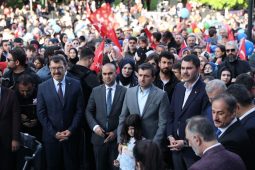 Bakan Kurum: “Gençlerimize aylık 10 GB ücretsiz internet vereceğiz’’