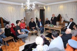 Başkan Bıyık: “İstikametimiz her zaman millete hizmet oldu”