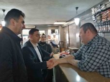 AK Parti Milletvekili adayı Serkan Bayram, Kadıköy esnafını ziyaret etti