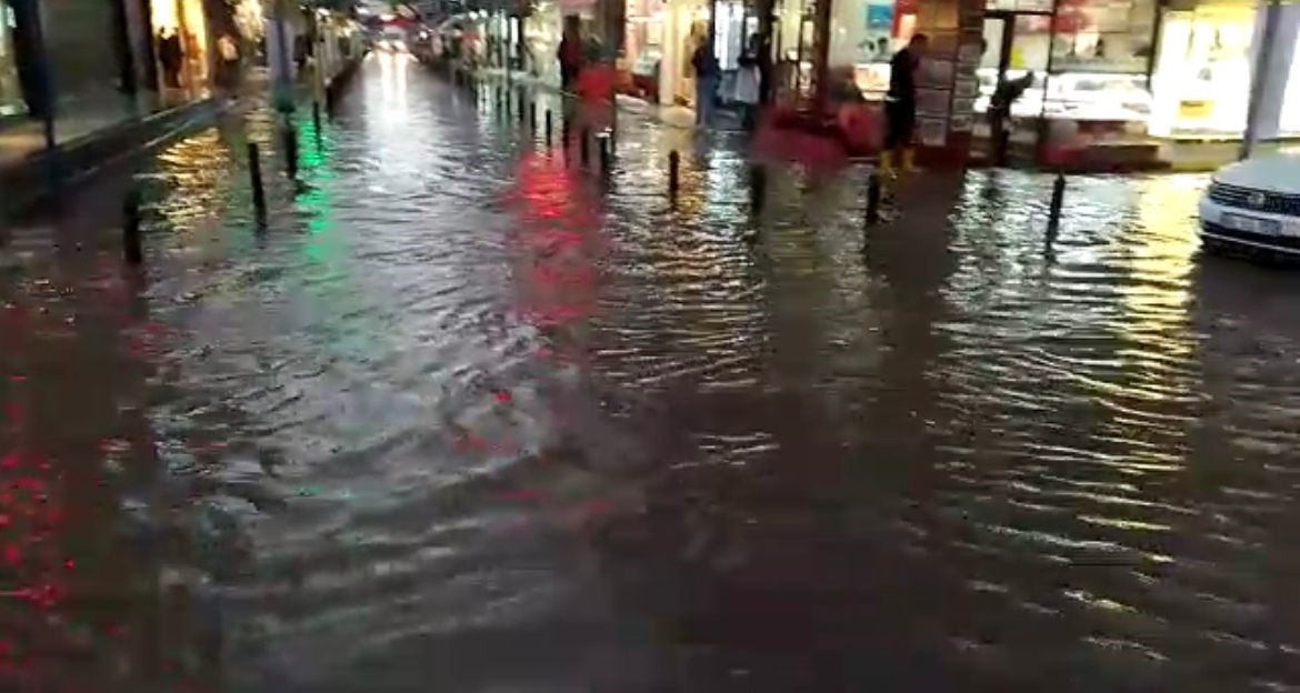 Ankara’da yağmur ve dolu etkili oldu