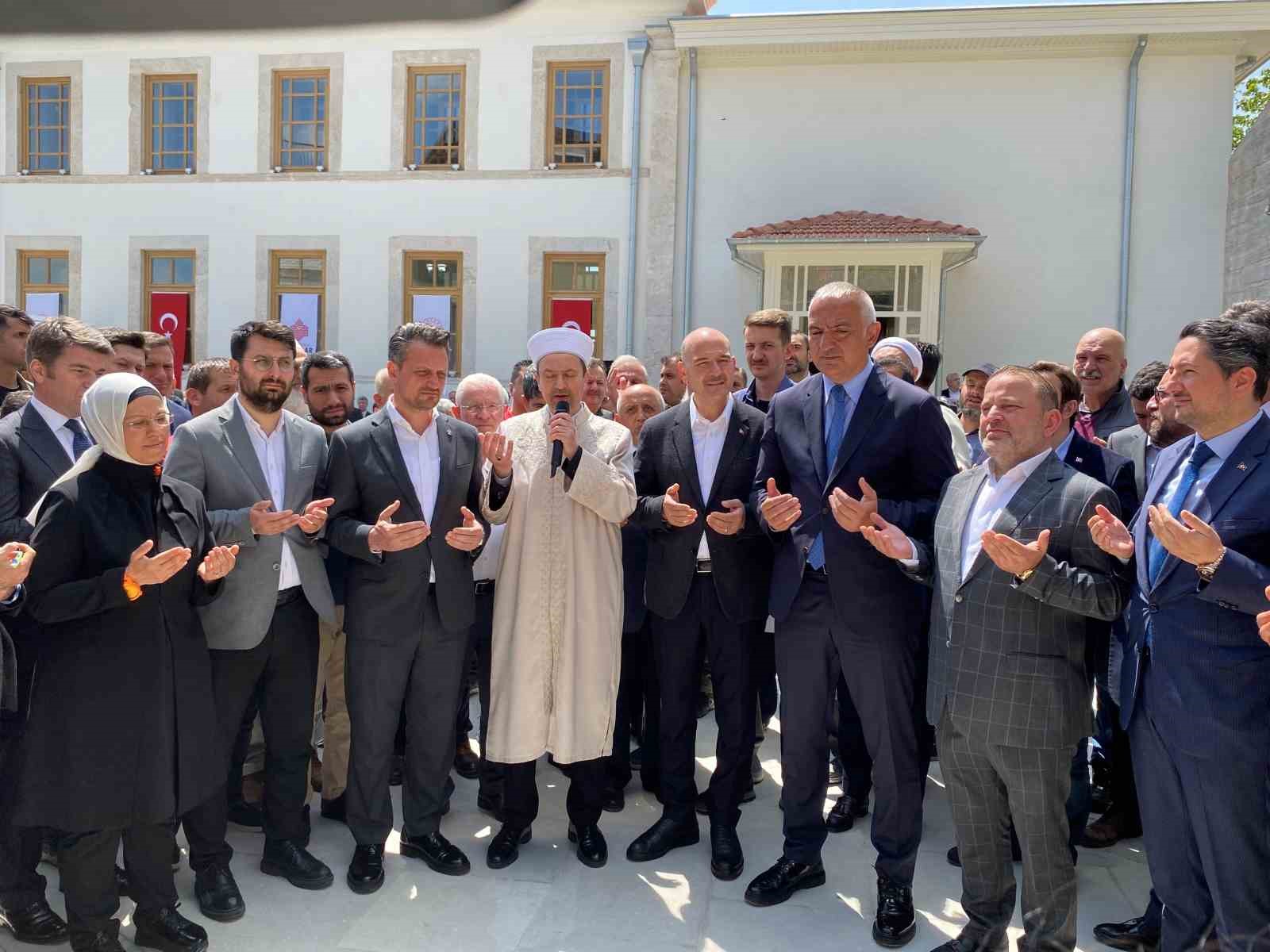 Bakan Soylu ve Bakan Ersoy restorasyonu tamamlanan Tevfikiye Camii’yi açtı