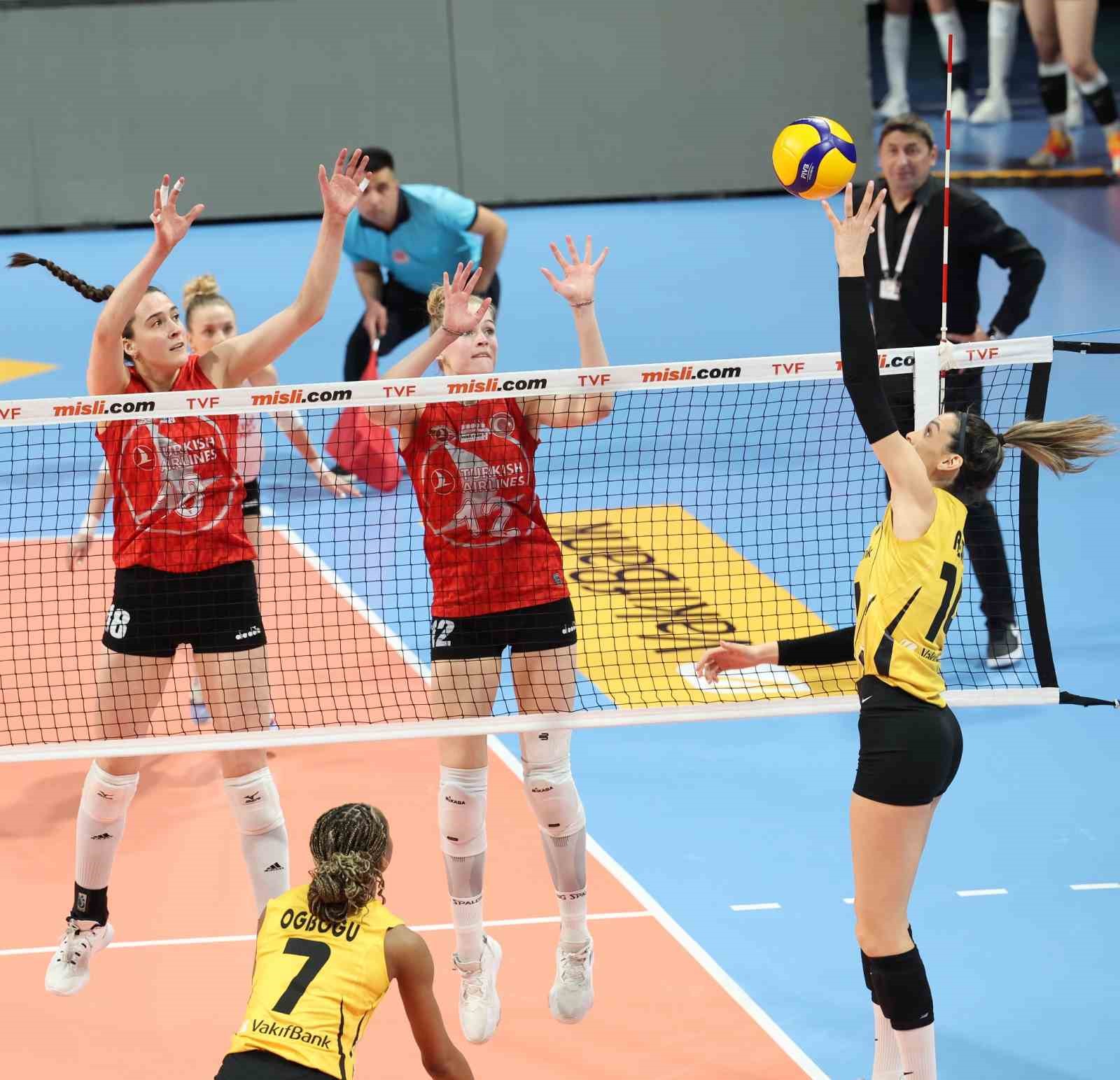 Sultanlar Ligi: Vakıfbank: 3 – THY: 1