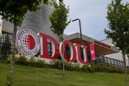 Doğuş Üniversitesi’ne YÖKAK’tan akreditasyon