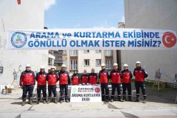 Arama kurtarma ekipleri stant açtı